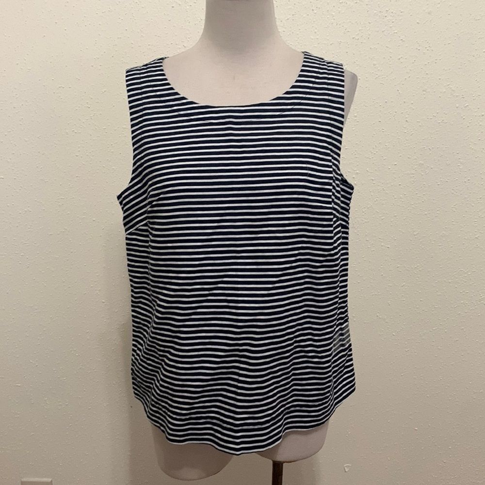 3for$20 NWT. Top size medium